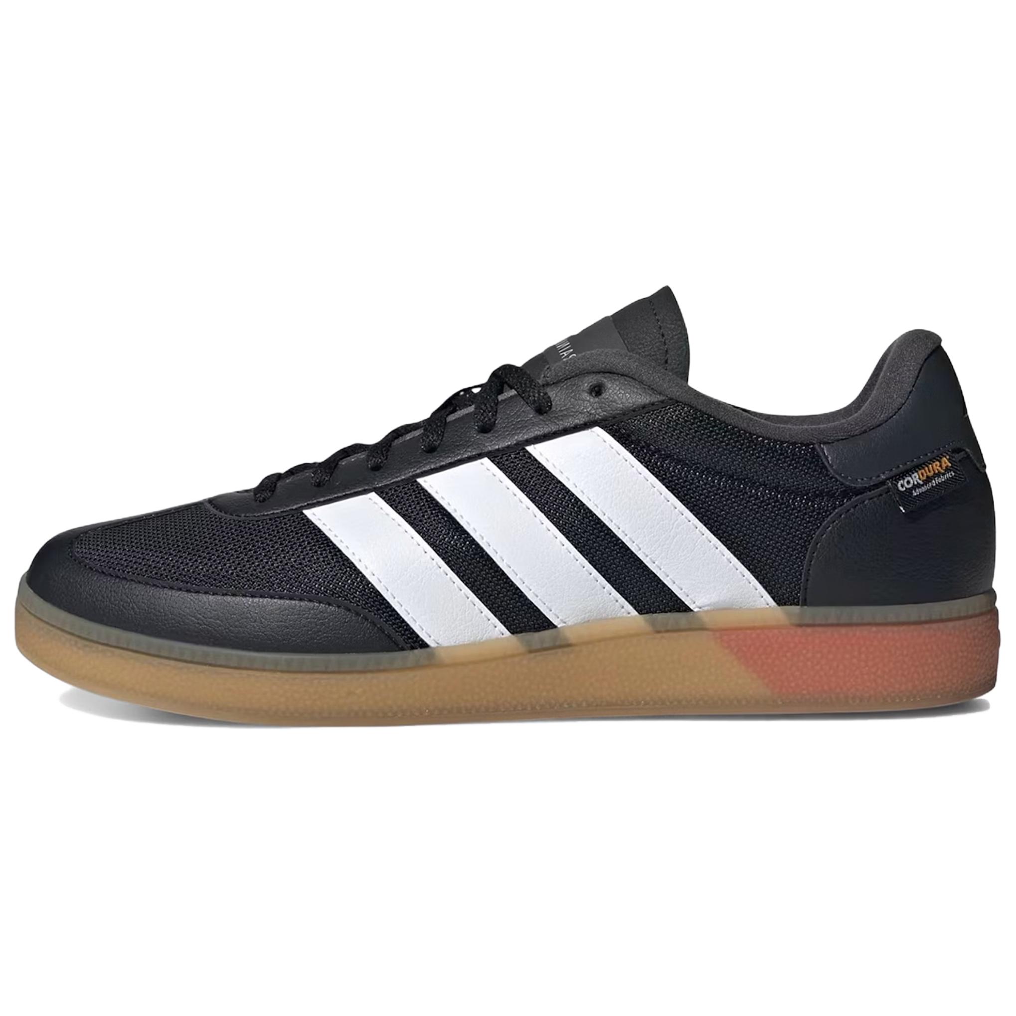Кеды adidas SPEZIAL Training (черно-белые)
