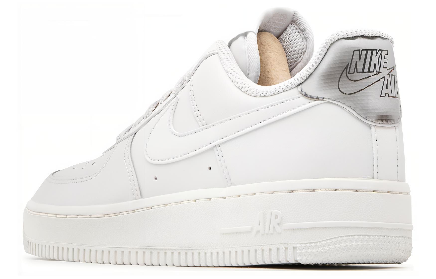 Женские кроссовки Nike Air Force 1 Essential (белые с серебристым) — Белый — фото 3