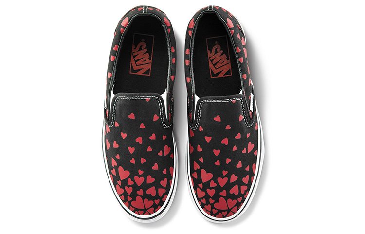 Кеды Vans Classic Slip-On Valentine's Day (черно-красные) — фото 3