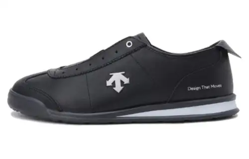 DESCENTE Chron Slip Resistant Lightweight Non slip Lightweight Low top Skateboard Shoes Unisex Black