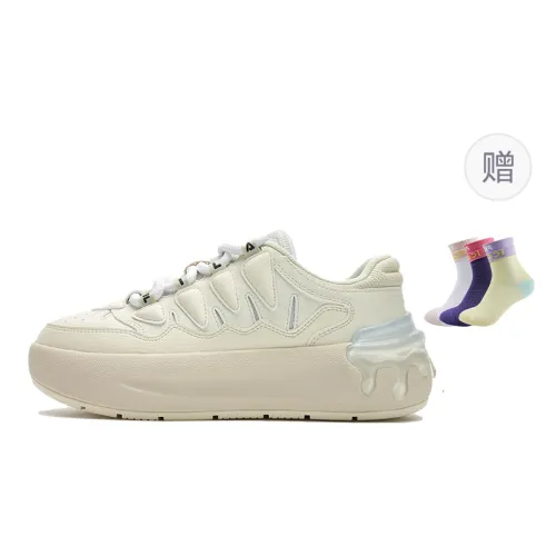 FILA CARROT 1 Low top Skateboard Shoes Women's White
