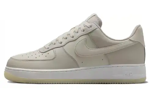 Nike Air Force 1 Low '07 LV8 Light Bone