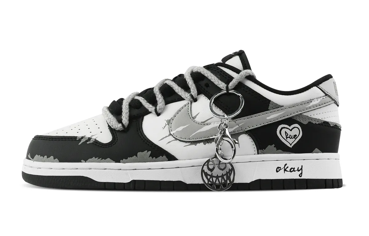 Nike Dunk Smiley Face Crack Slip Resistant Abrasion Resistant Low top Skateboard Shoes Unisex