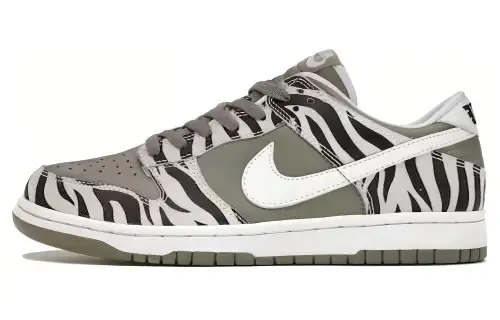 Nike Dunk Low Daktari