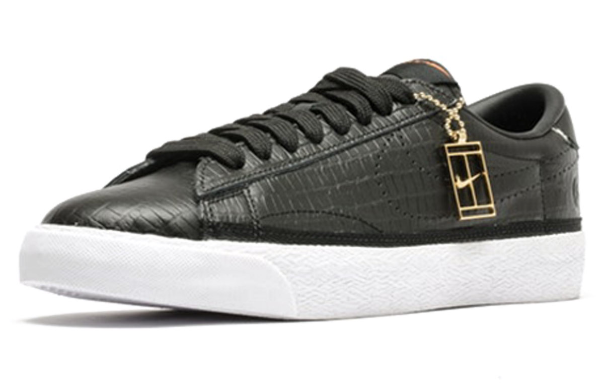 Женские кеды Fragment Design x Nike Tennis Classic (черные) — фото 2
