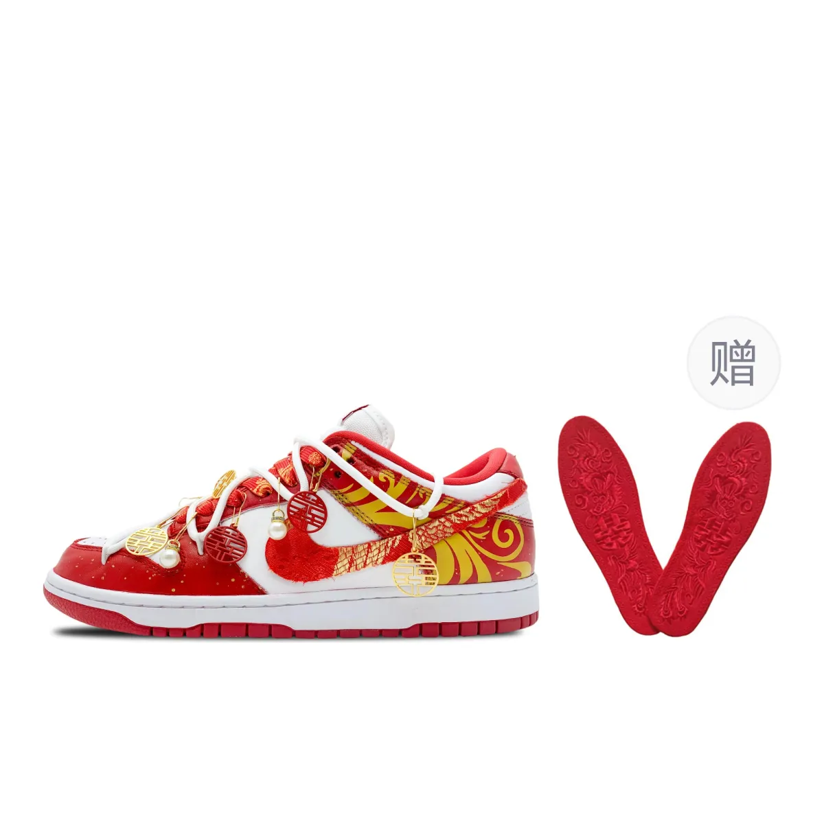 Nike Dunk Coverage Slip Resistant And Abrasion Resistant Low top Skateboard Shoes Unisex Red Gold White