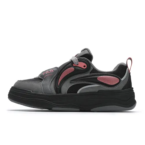 FILA Abrasion Resistant Low top Skateboard Shoes Women's Gray Black