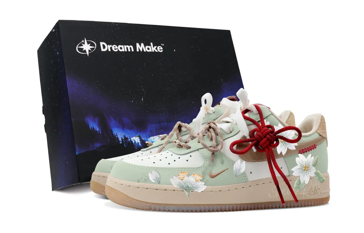 Nike Air Force 1 Spring Cherry Blossom Black Box Slip Resistant Abrasion Resistant Low top Skateboard Shoes Women's