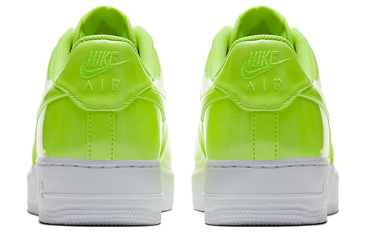 Мужские кроссовки Nike Air Force 1 Ultraviolet "Volt" (салатовые) — фото 5
