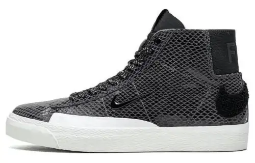 Nike Sb Blazer Mid Qs Soulland Friends And Family