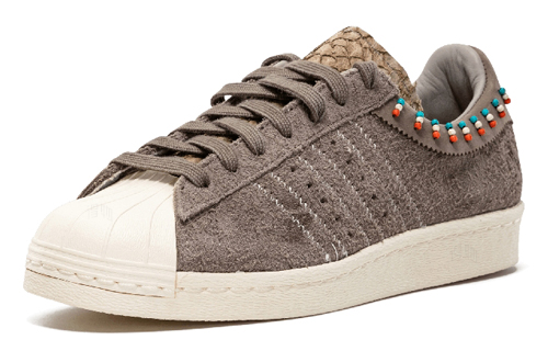 Кеды adidas Superstar 80v x Invincible (коричневый) — фото 3