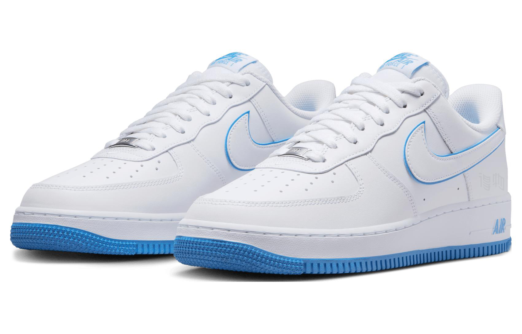 Мужские кроссовки Nike Air Force 1 (бело-синие) — фото 3