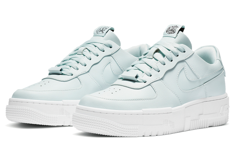 Женские кроссовки Nike Air Force 1 Pixel (светло-синие) — фото 3