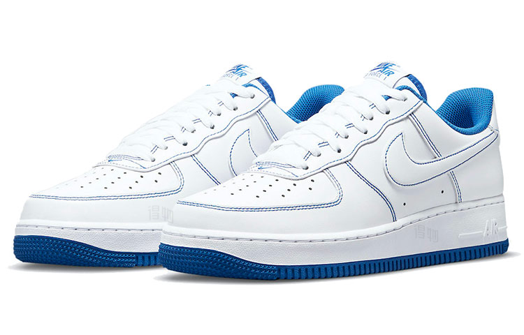 Мужские кеды Nike Air Force 1 (бело-синие) — фото 2