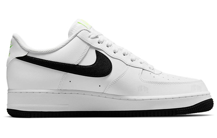 Мужские кроссовки Nike Air Force 1 Just Do It (бело-черно-зеленые) — фото 2