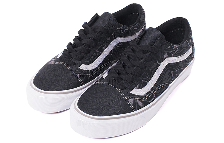 Кеды Vans Vault OG Old Skool LX (черно-белые) — фото 3