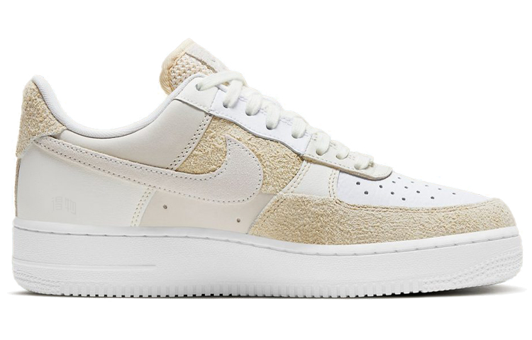 Женские кроссовки Nike Air Force 1 Coconut Milk (бежевый) — фото 2