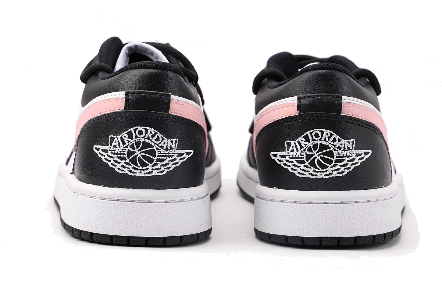 Jordan Air Jordan 1 Slip Resistant Abrasion Resistant Low top Vintage Basketball Shoes Women’s Black Pink