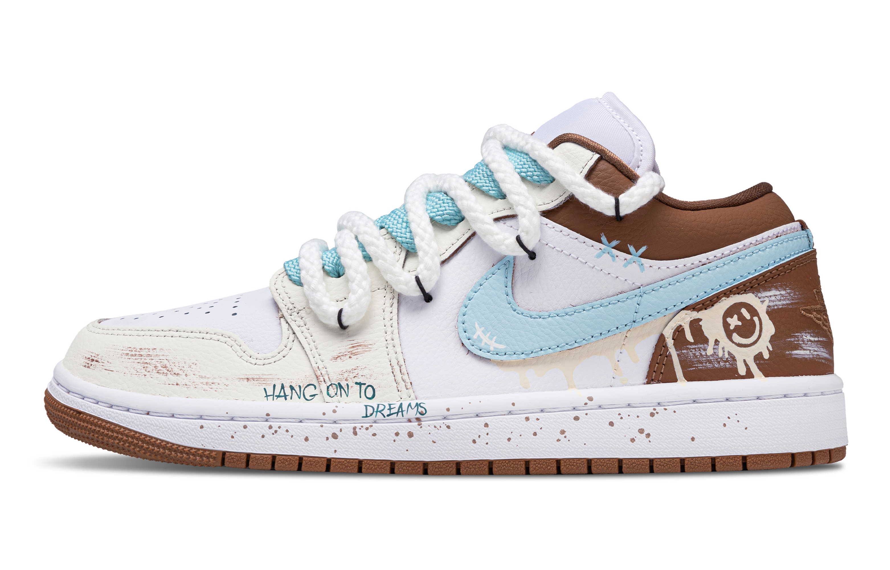 Jordan Air Jordan 1 Sea Salt Coconut Abrasion Resistant Low top Vintage Basketball Shoes Unisex White Blue Brown