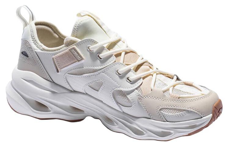 TOREAD Slip Resistant And Breathable Low top Hiking Shoes Men’s Ecru