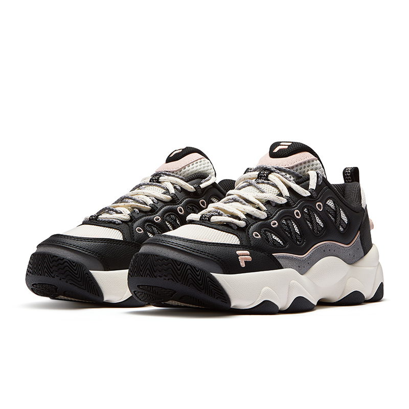 FILA FUSION WATERBEAR Vintage Basketball Shoes Women’s Black White