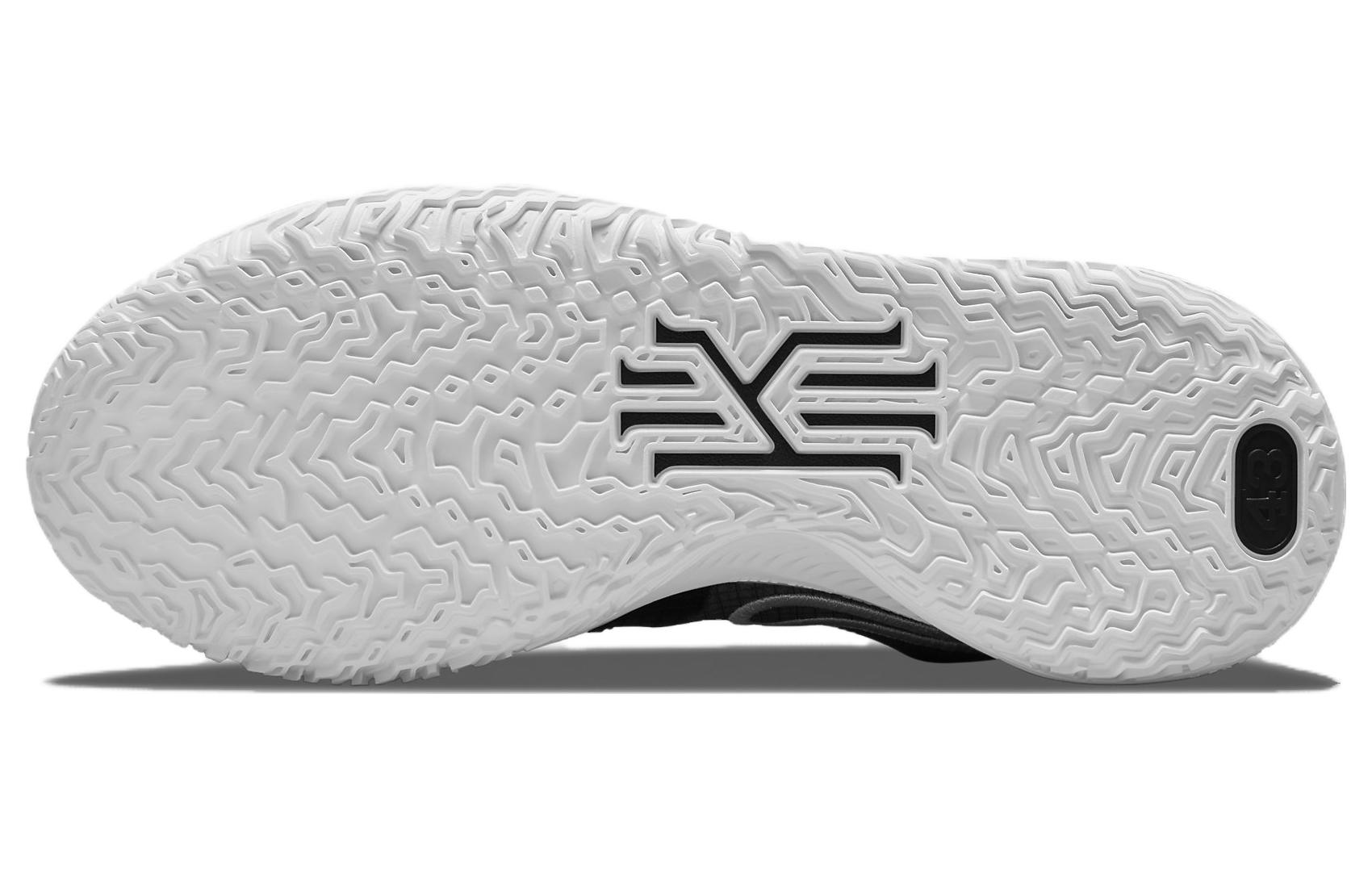 Кеды Nike Kyrie Low 4 TB "Black White" TPU (черная) — фото 5