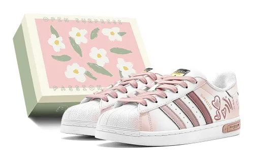 Adidas Originals SUPERSTAR 520 Treatment, Casual Iridescent Stars Low top Skateboard Shoes Unisex Pink
