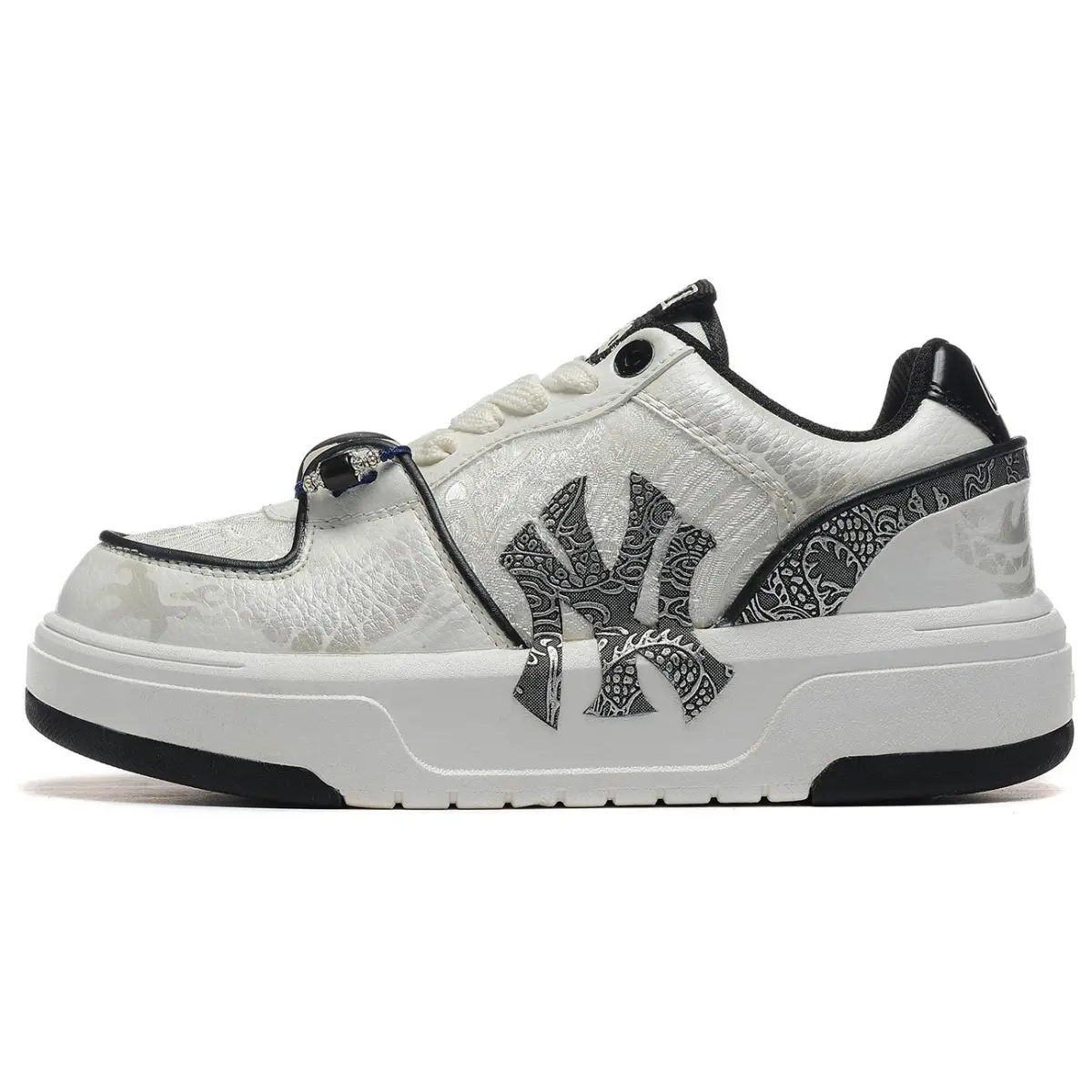 MLB Chunky Liner Auspicious Dragon Presents Good Fortune Low top Skateboard Shoes Unisex White