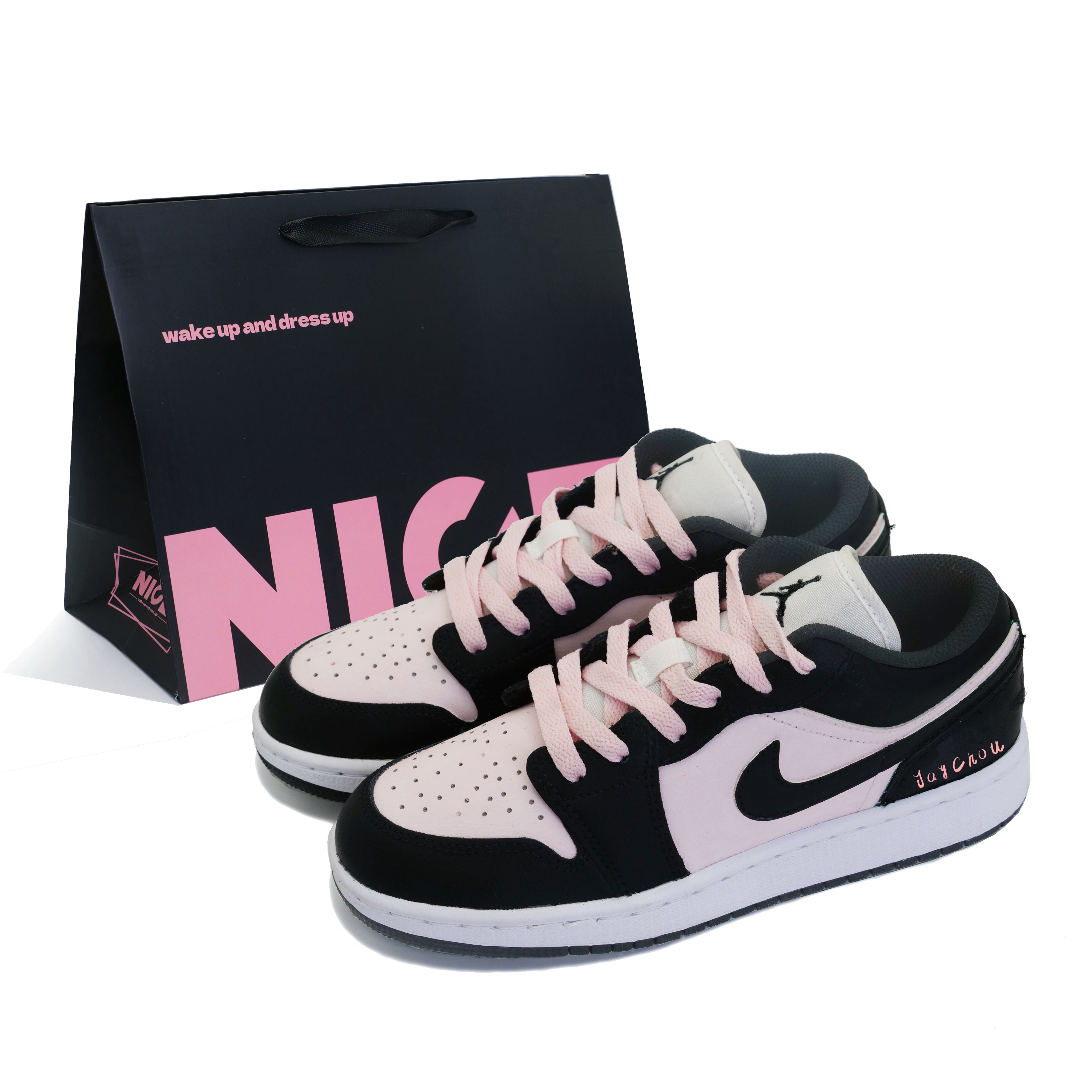 Jordan Air Jordan 1 Slip Resistant Abrasion Resistant Low top Vintage Basketball Shoes Women’s Black Pink
