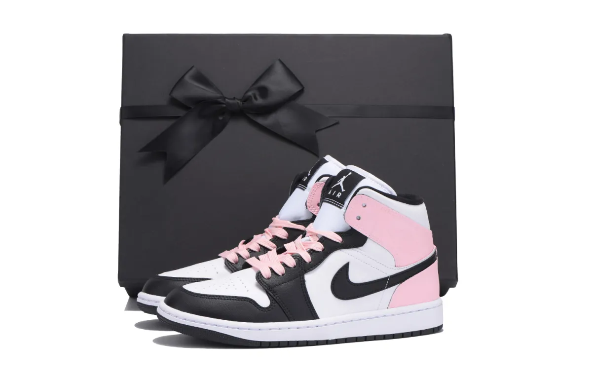Jordan Air Jordan 1 Slip Resistant Abrasion Resistant Low top Vintage Basketball Shoes Women's Black Pink