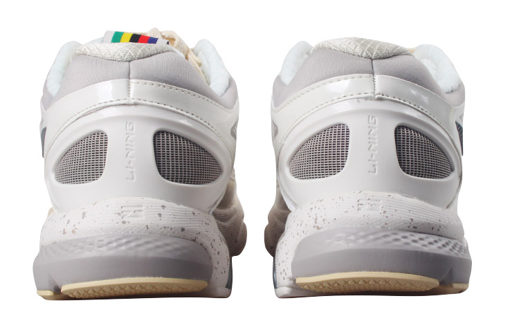 Li Ning Furious Rider 3 Comfortable Cushioning Low top Basketball Shoes Men’s White Gold