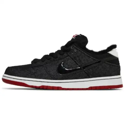 Nike SB Dunk Low Larry Perkins