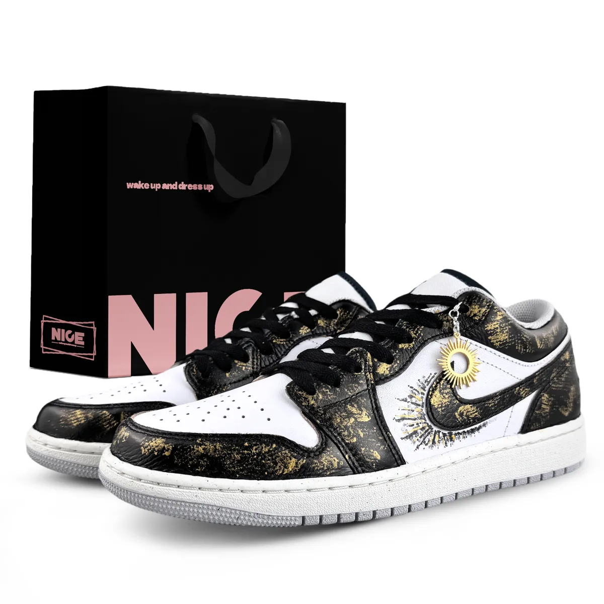 Jordan Air Jordan 1 Abrasion Resistant Low top Vintage Basketball Shoes Unisex Black Gold