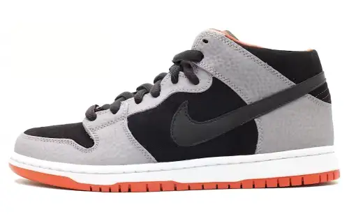 Nike Sb Dunk Mid Un Supreme