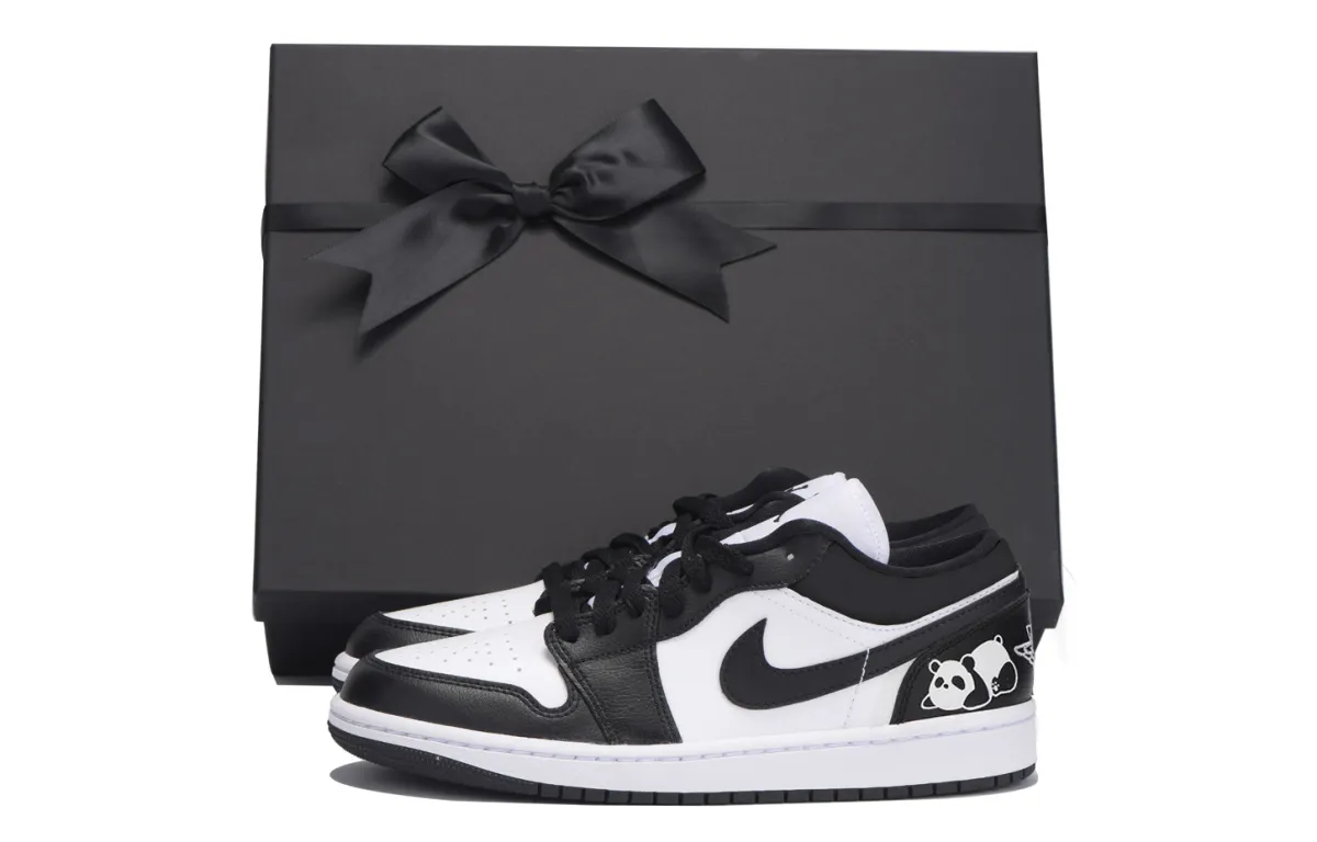 Jordan Air Jordan 1 Slip Resistant Coverage Low top Vintage Basketball Shoes Women's Black White