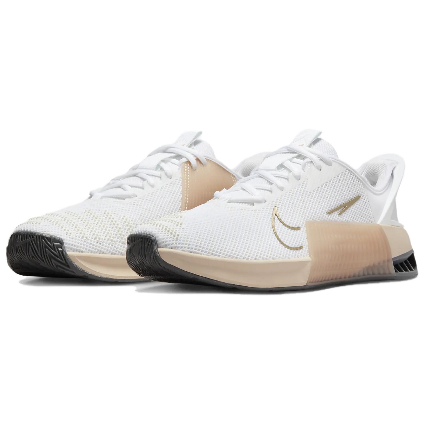 Nike Women’s Metcon 9 EasyOn ‘White Metallic Gold Sanddrift’