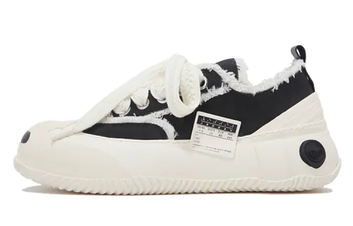 VESSEL Basic Cotton Candy Low top Canvas Shoes Unisex Black White