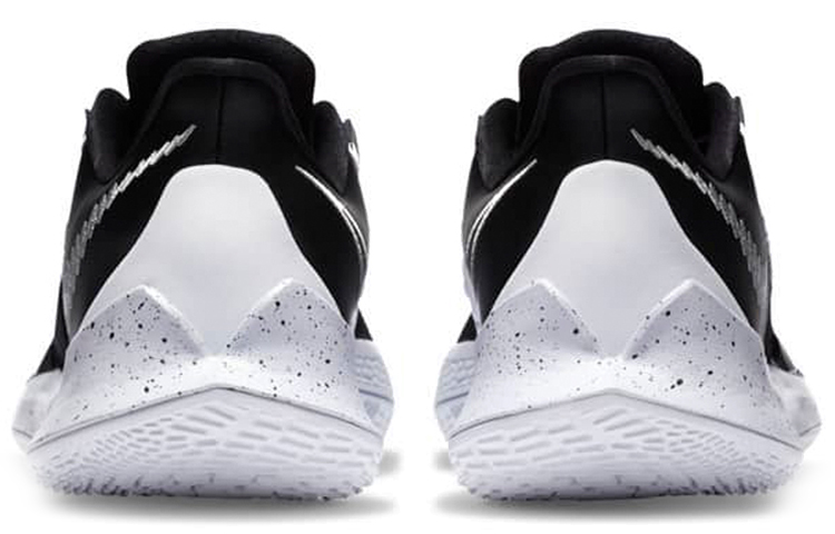 Кроссовки Nike Kyrie Low 3 Zoom (бело-черные) — Белый / чёрный — фото 5