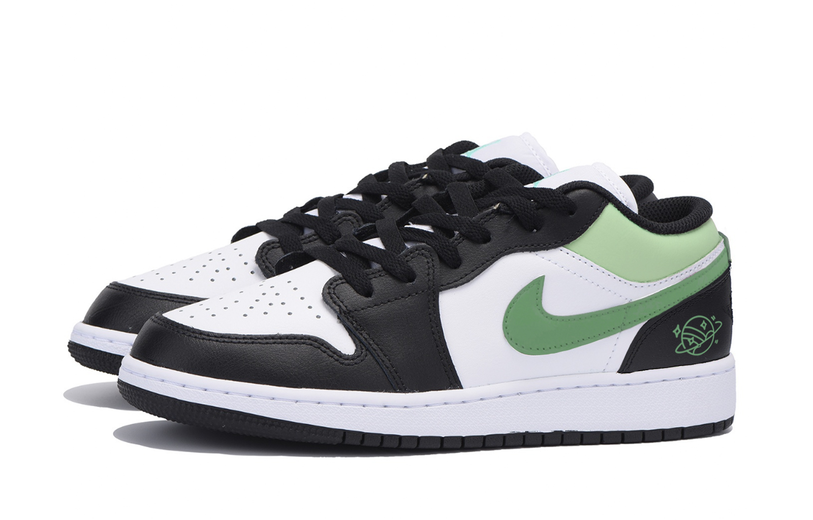 Jordan Air Jordan 1 Abrasion Resistant Slip Resistant Low top Vintage Basketball Shoes Men’s Black White Green