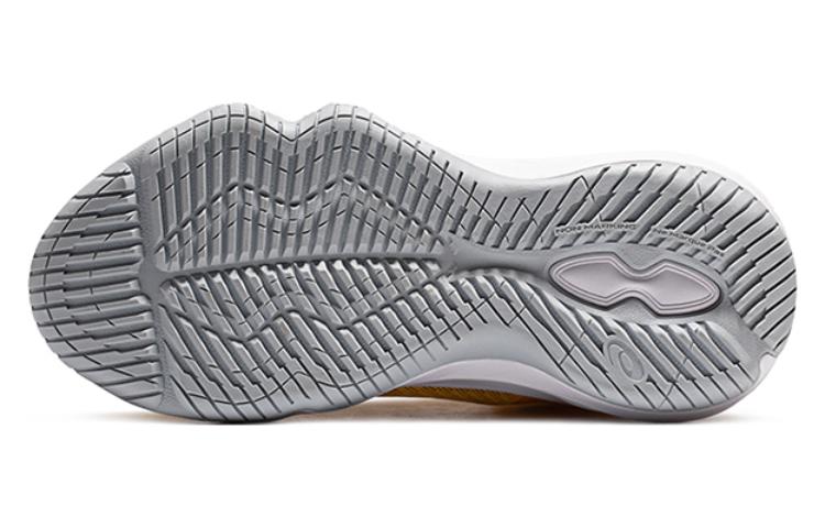 Детские кроссовки ASICS Nove Surge GS (желтый) — фото 6
