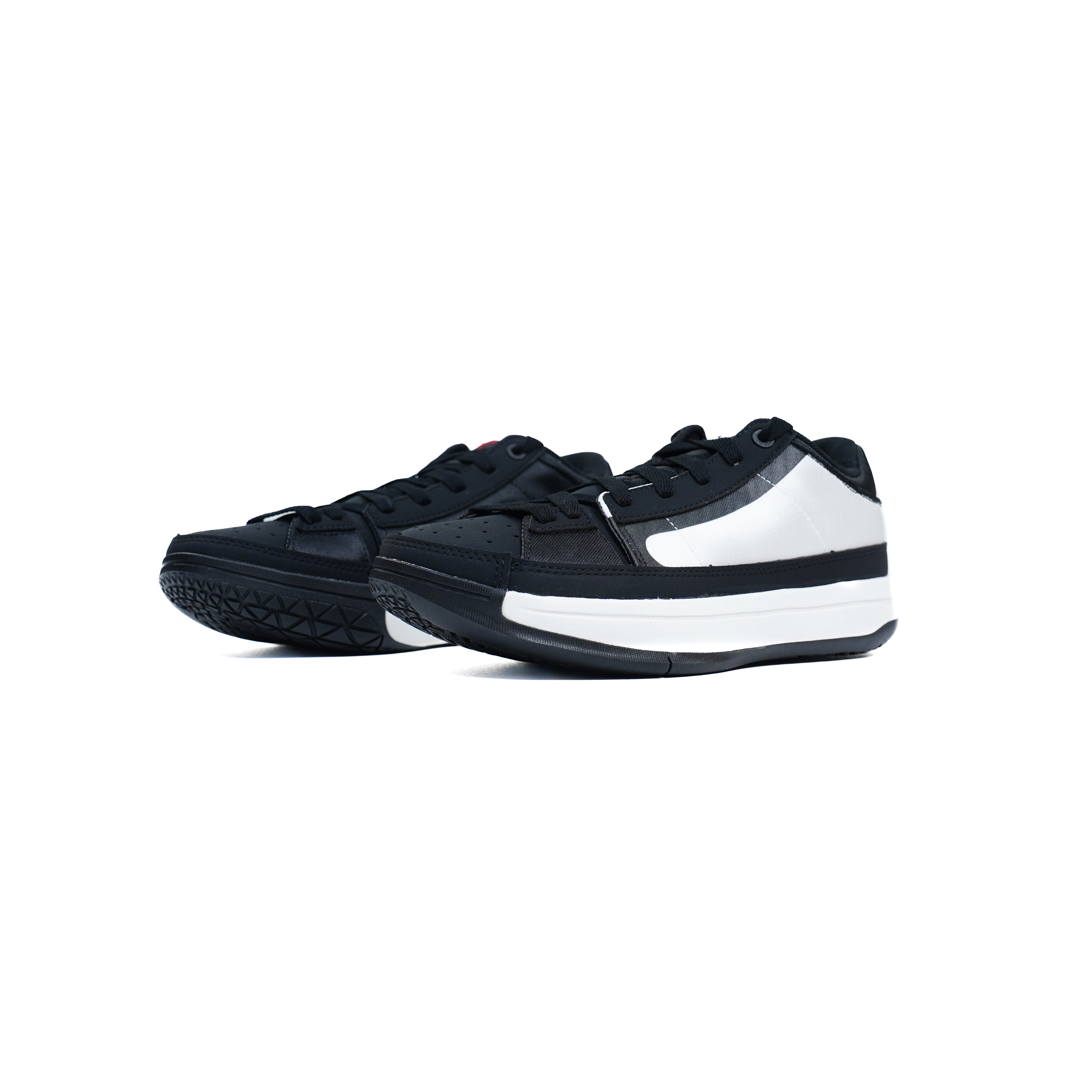 Serious Player Only Low top Basketball Shoes Men’s Black White