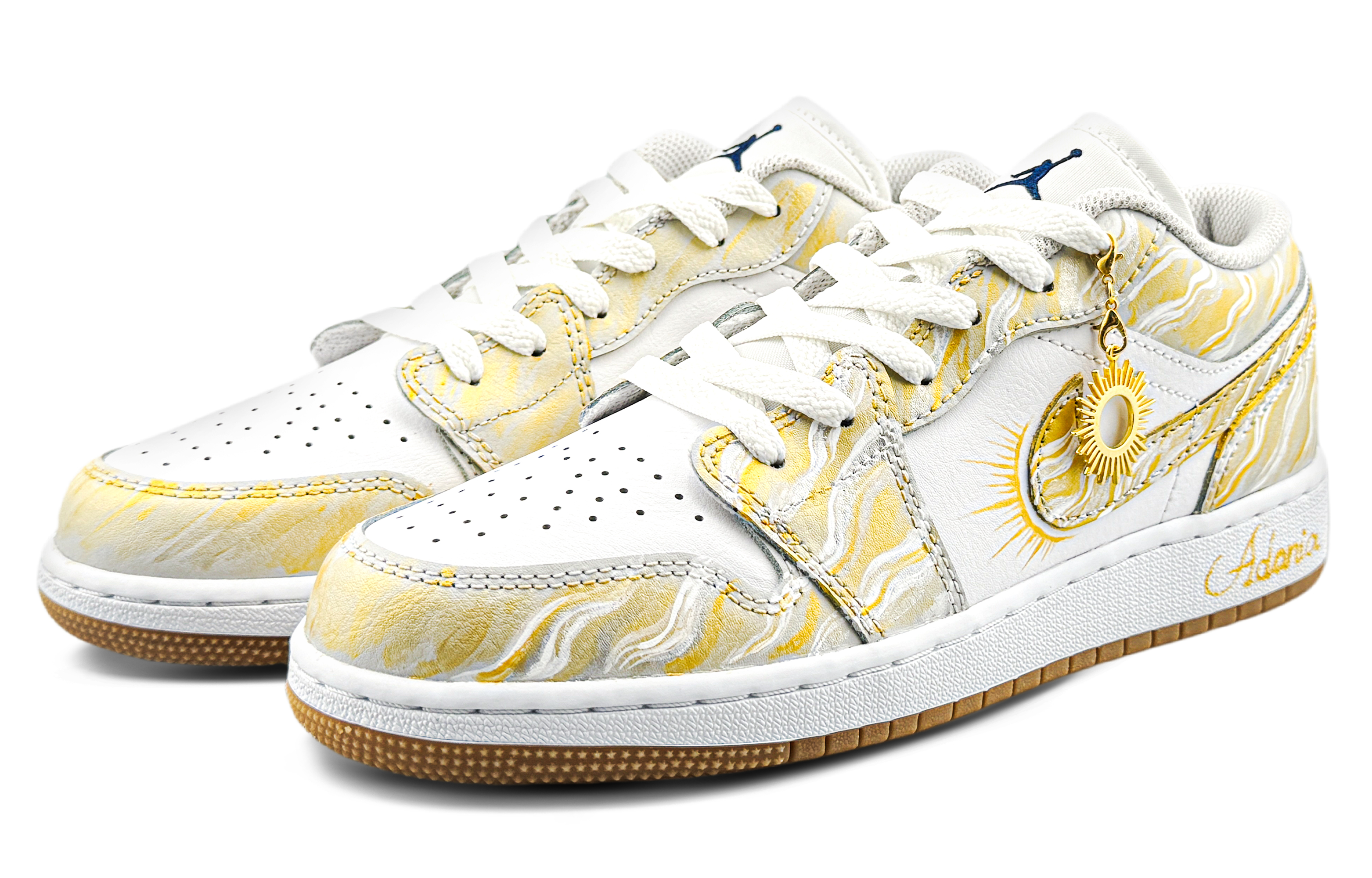 Jordan Air Jordan 1 Abrasion Resistant Low top Vintage Basketball Shoes Unisex Gold