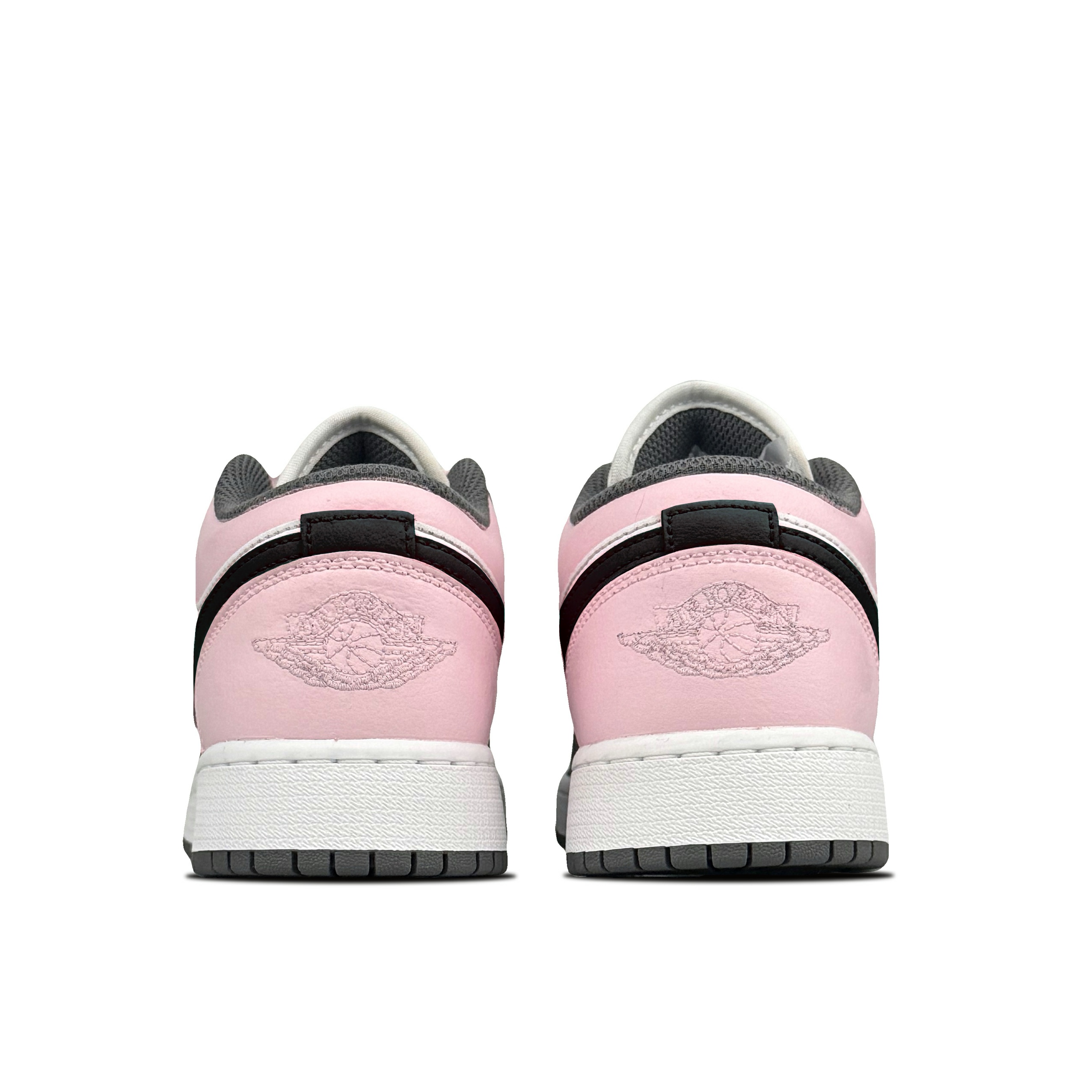 Jordan Air Jordan 1 Abrasion Resistant Abrasion Resistant Low top Vintage Basketball Shoes Women’s Strawberry Pink