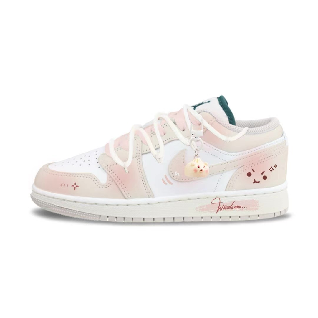 Jordan Air Jordan 1 Abrasion Resistant Abrasion Resistant Low top Vintage Basketball Shoes Unisex Ecru