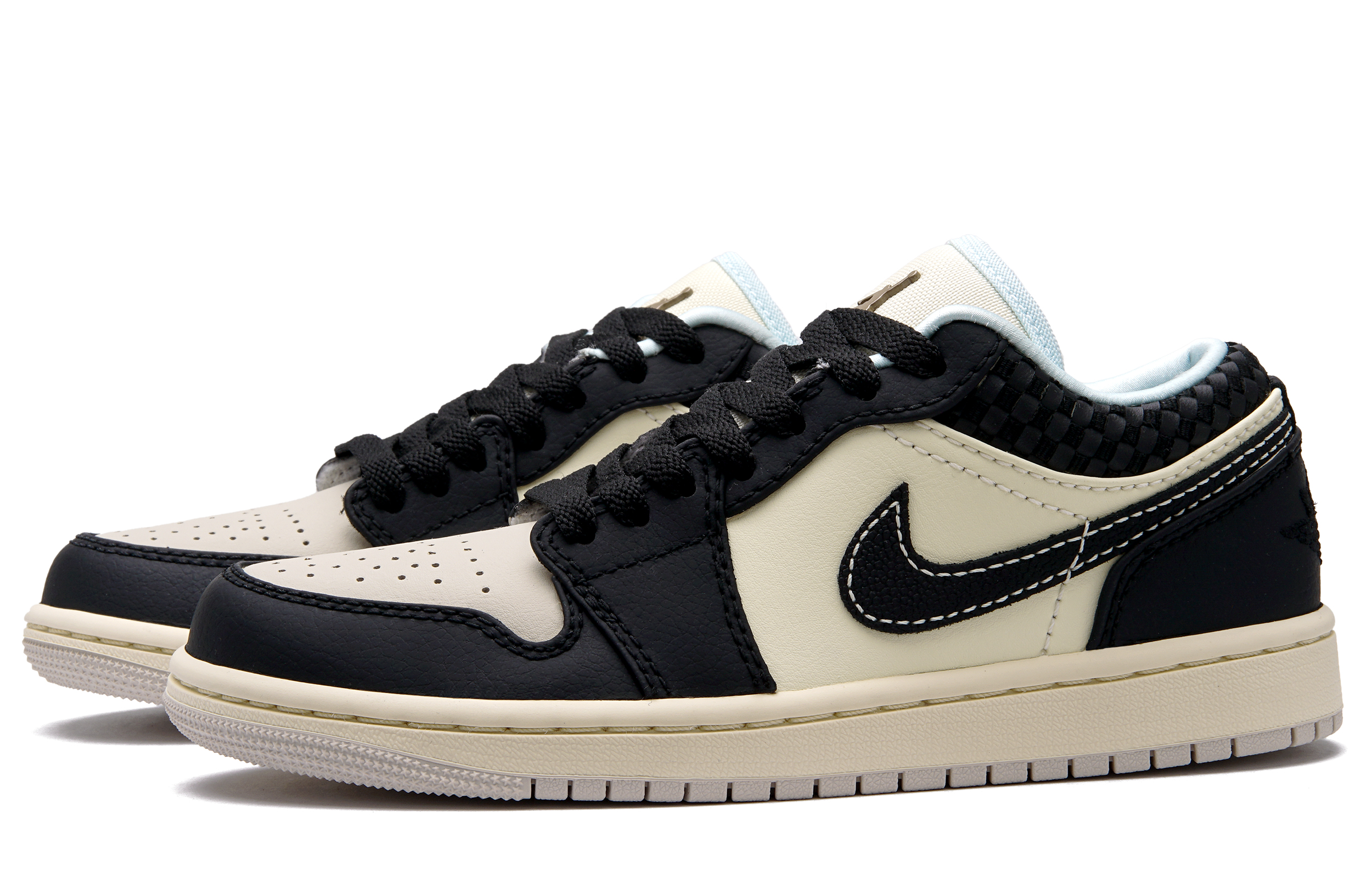 Jordan Air Jordan 1 Cushioning Slip Resistant Abrasion Resistant Low top Vintage Basketball Shoes Women’s Black White