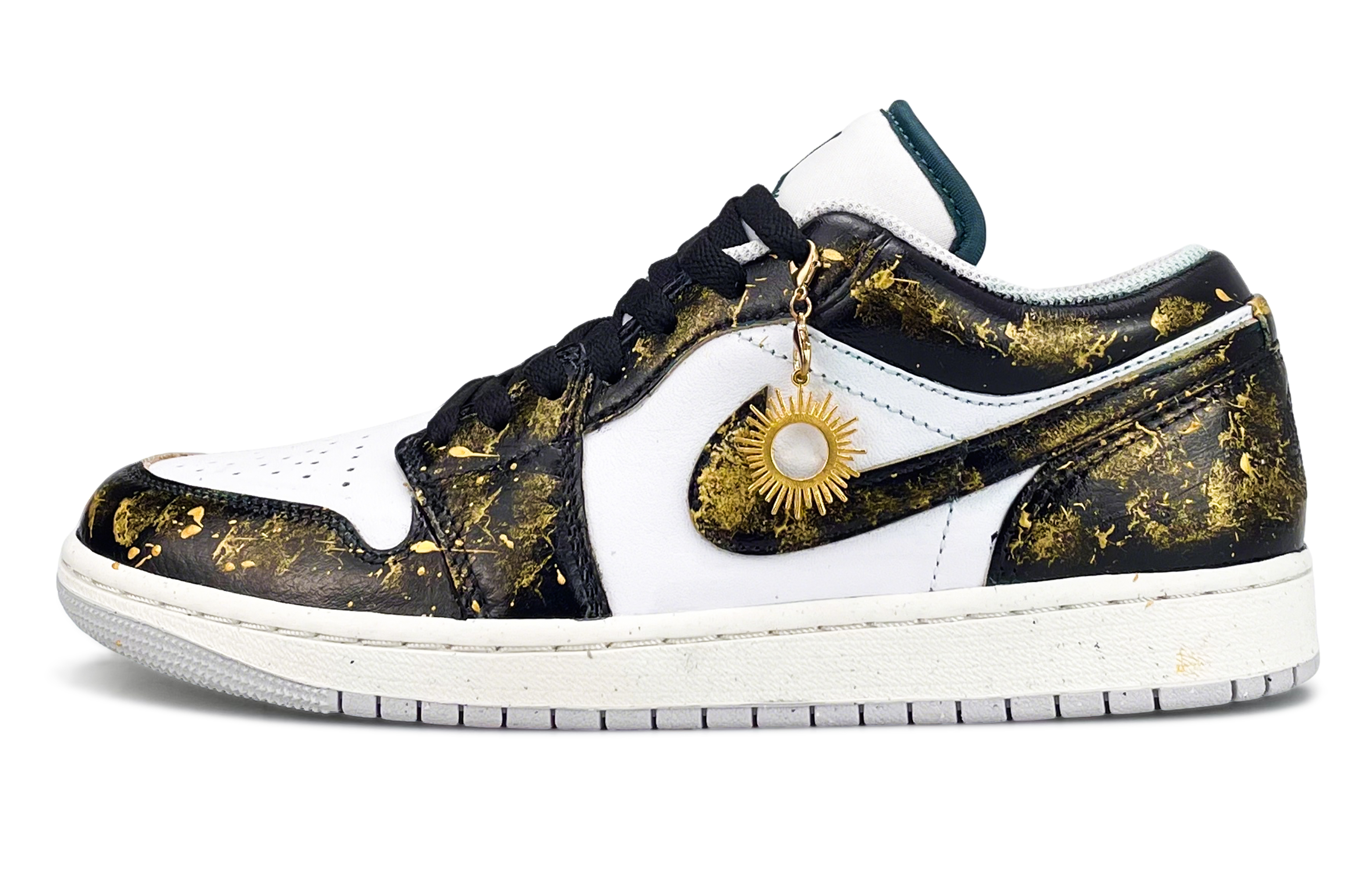 Jordan Air Jordan 1 Abrasion Resistant Abrasion Resistant Low top Vintage Basketball Shoes Men’s Black Gold