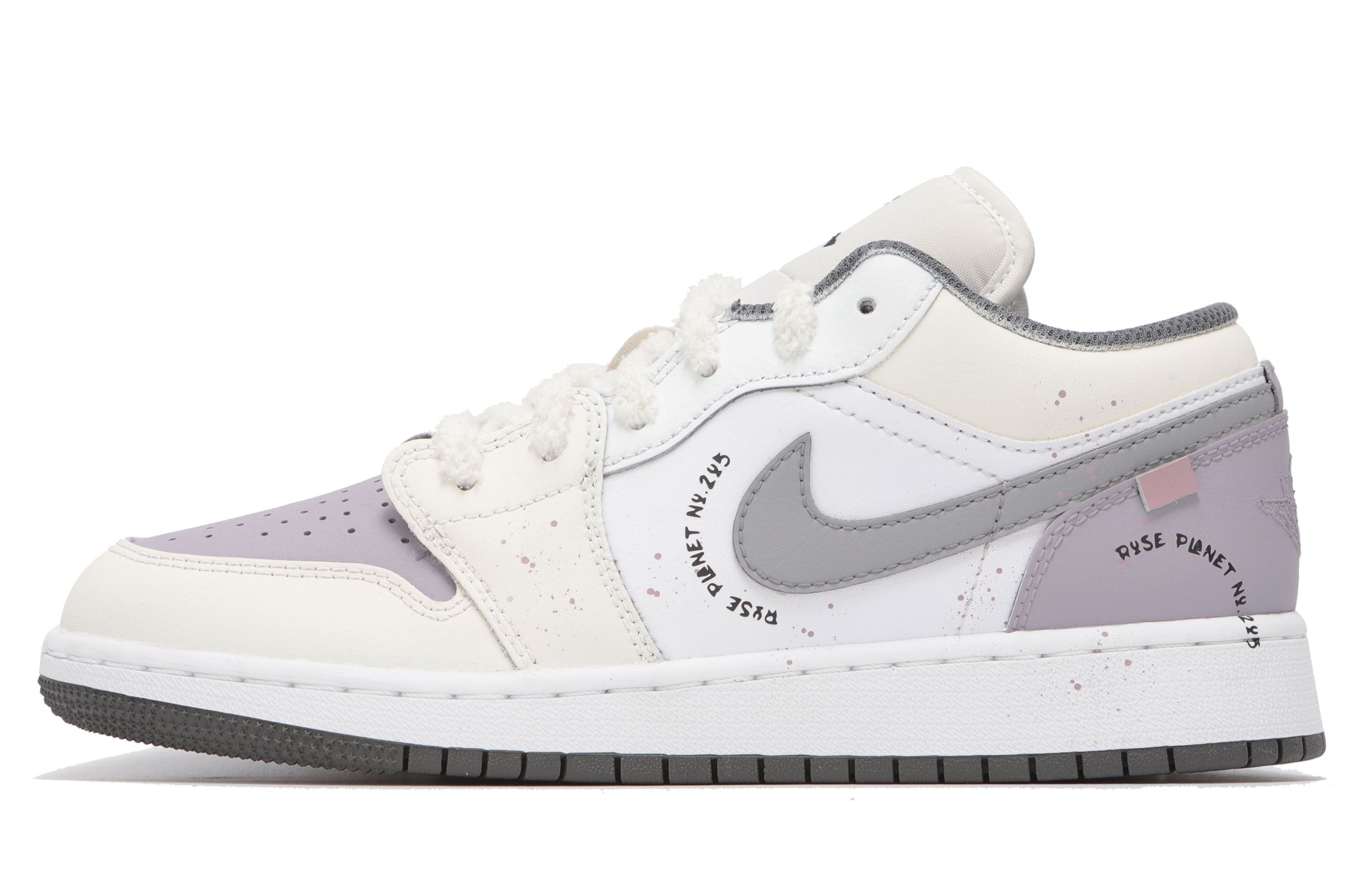 Jordan Air Jordan 1 Abrasion Resistant Abrasion Resistant Low top Vintage Basketball Shoes Unisex White Purple