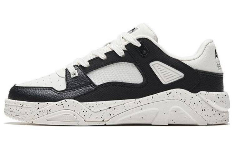 Anta Flame Slip Resistant Abrasion Resistant Low top Skateboard Shoes Women's White Black