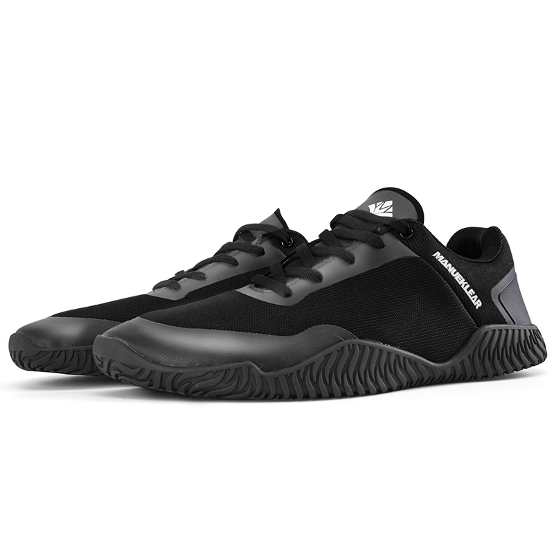 MANUEKLEAR Low top Training Shoes Unisex