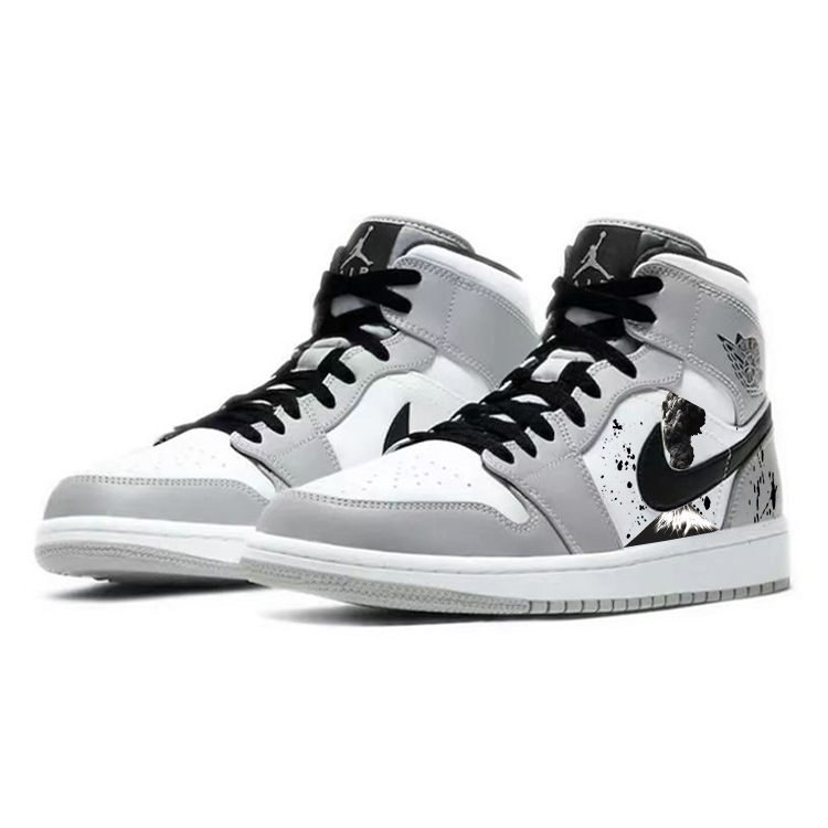 Jordan Air Jordan 1 Cushioning Slip Resistant Abrasion Resistant Mid top Vintage Basketball Shoes Men’s Smoke Gray
